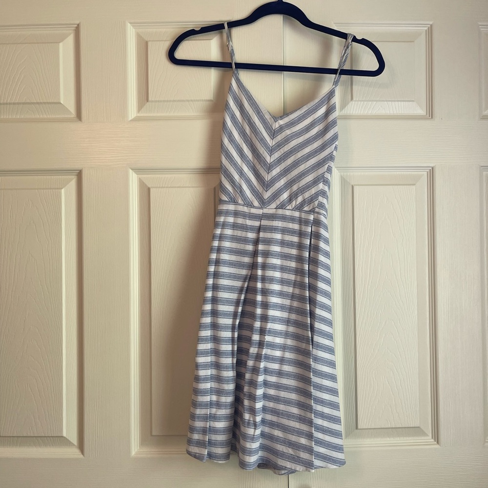 Women’s dress